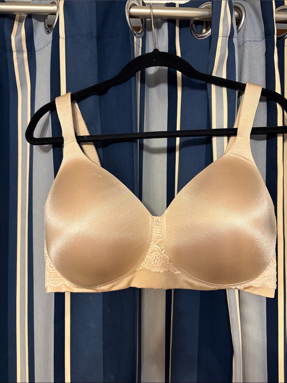 Vanity Fair 40DD bra, wireless